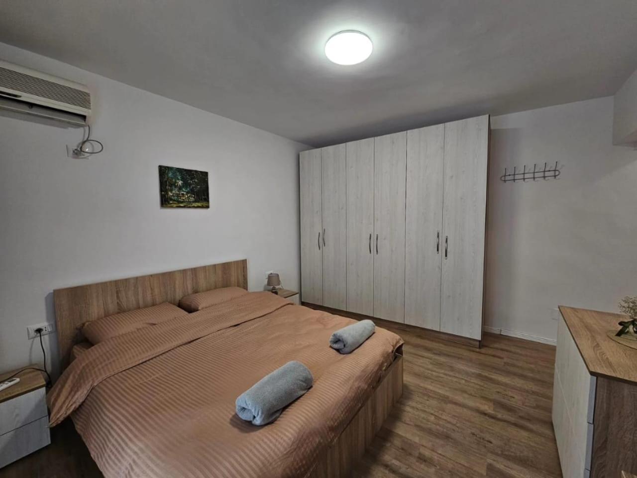 Alan Apartments 4 Myslym Shyri Tirana Esterno foto